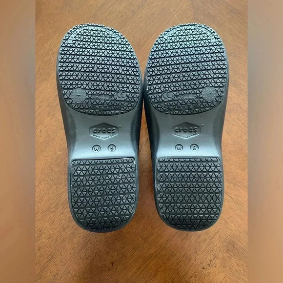 Crocs Neria Pro II Clogs Slip Resistant Work Shoes Like New Black Women's 5 NWOT - Picture 8 of 9